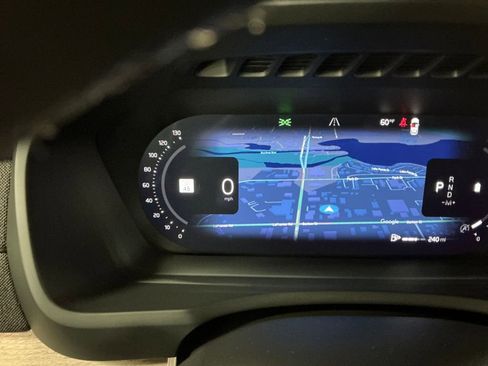 Used 2025 Volvo XC90 B6 Plus w/ Protection Package Premier image 22