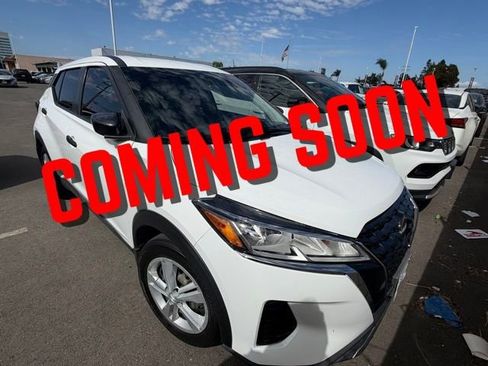Certified 2022 Nissan Kicks S FWD image 1