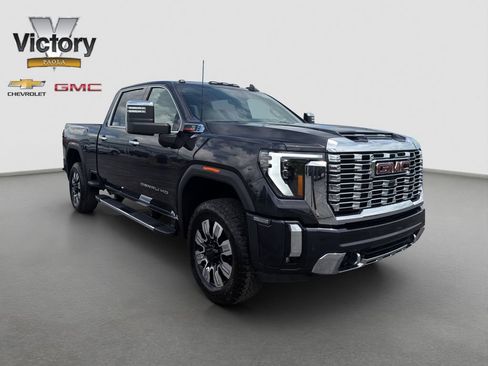 New 2026 GMC Sierra 2500 Denali w/ Technology Package AWD/4WD image 8