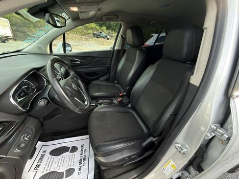Used 2018 Buick Encore Preferred AWD/4WD image 17