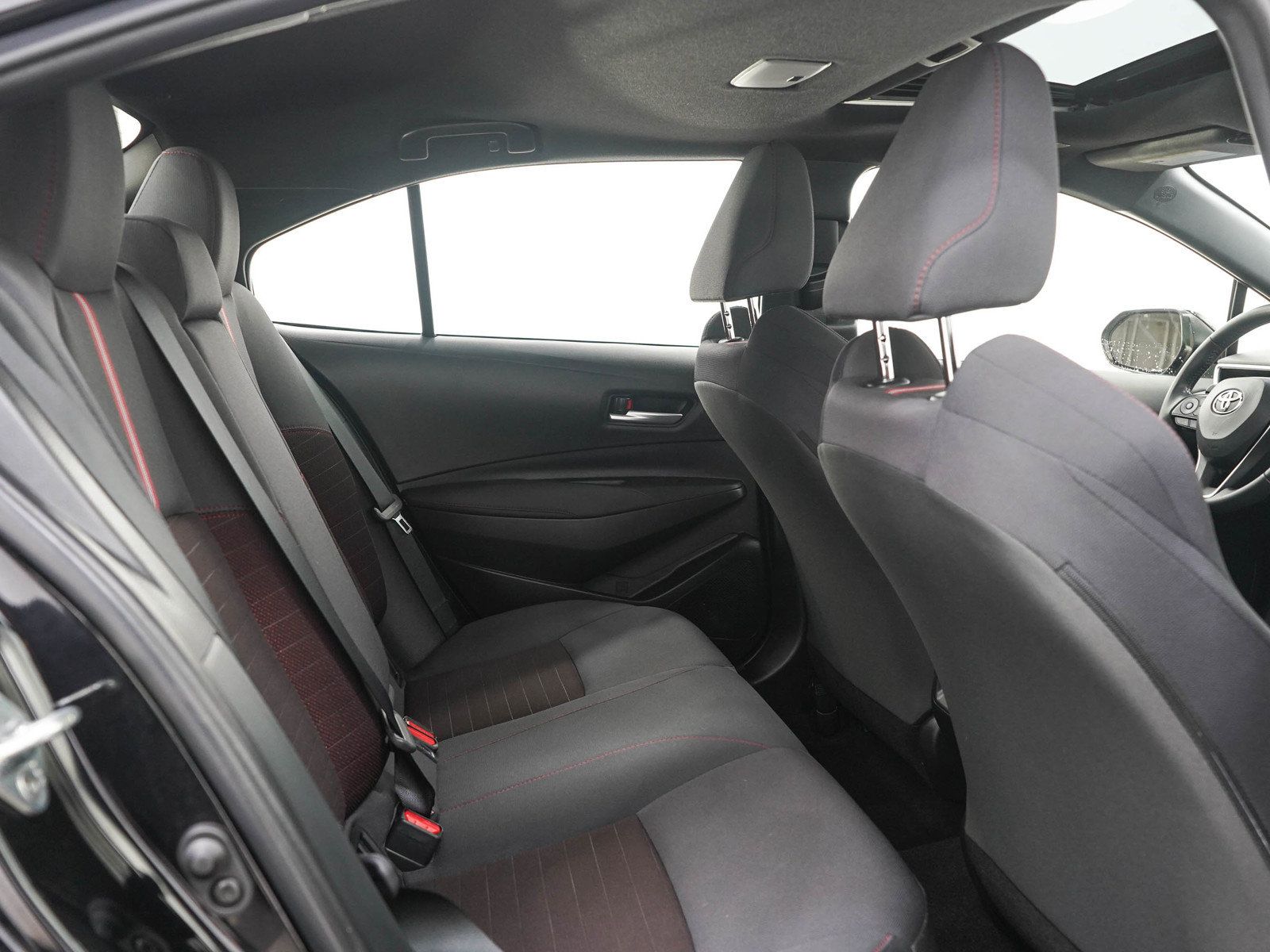Used 2023 Toyota Corolla SE w/ SE Premium Package FWD image 12