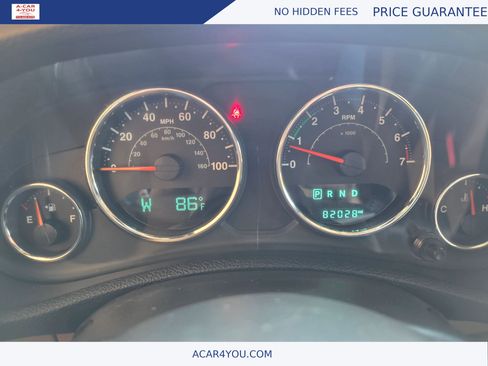 Used 2017 Jeep Wrangler Unlimited Sahara w/ Dual Top Group AWD/4WD image 24