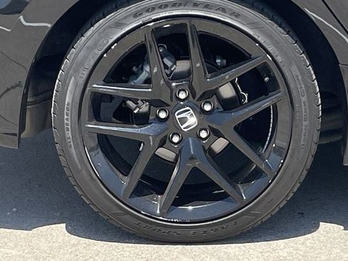 Certified 2025 Honda Civic Sport image 9