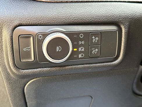 Used 2022 Ford Explorer ST-Line AWD/4WD image 26