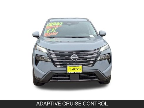 New 2026 Nissan Rogue SV FWD image 4