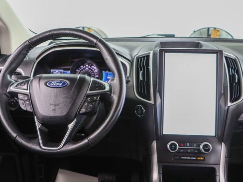 Used 2021 Ford Edge SEL image 17