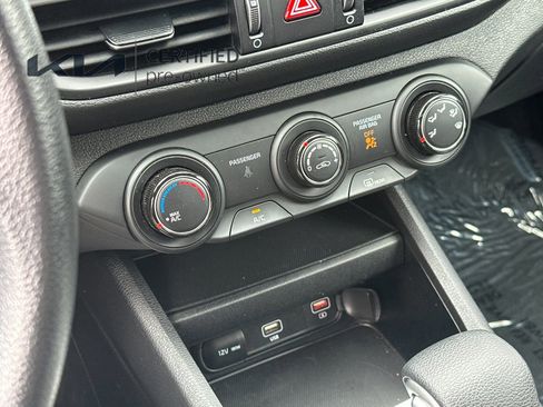 Certified 2024 Kia Forte LXS w/ LXS Technology Package FWD image 20