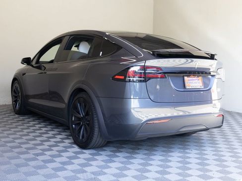 Used 2022 Tesla Model X Plaid image 13