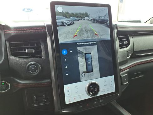 Used 2024 Ford Expedition Max Limited image 25