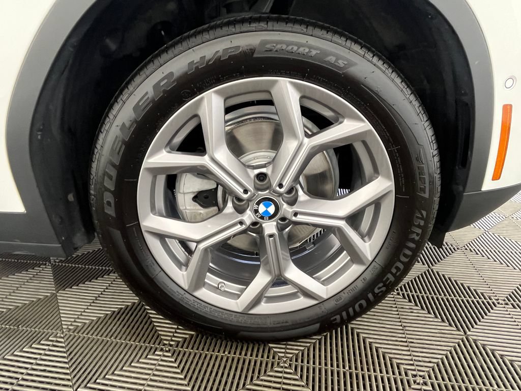 Used 2023 BMW X4 xDrive30i w/ Premium Package AWD/4WD image 17