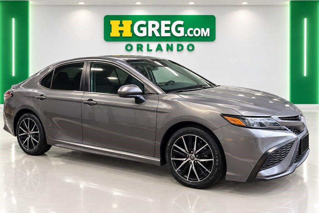 Used 2021 Toyota Camry SE FWD image 4