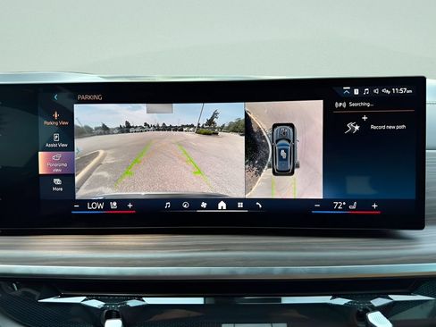 Used 2025 BMW X5 sDrive40i w/ Premium Package RWD image 16
