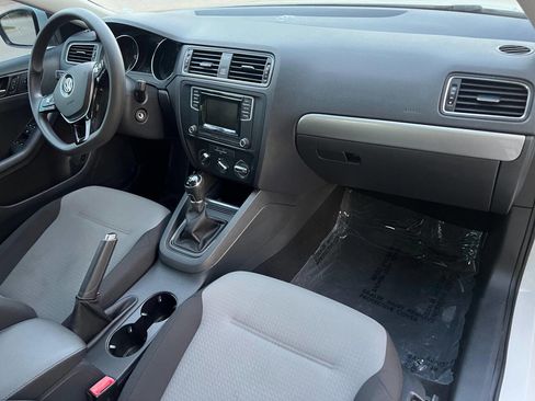 Used 2017 Volkswagen Jetta S image 20