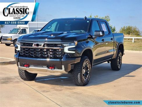 Used 2024 Chevrolet Silverado 1500 ZR2 w/ Technology Package image 5