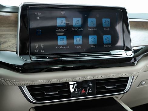 New 2026 Volkswagen Atlas SE image 25