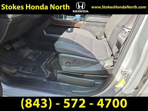 Used 2018 GMC Sierra 1500 SLE w/ SLE Value Package AWD/4WD image 9