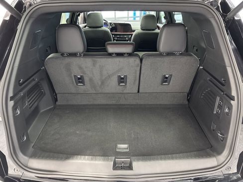 Used 2024 Chevrolet Traverse RS w/ LPO, Floor Liner Package image 41