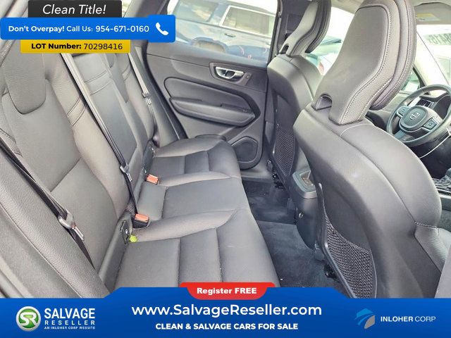 Used 2019 Volvo XC60 T6 Momentum w/ Multimedia Package AWD/4WD image 15