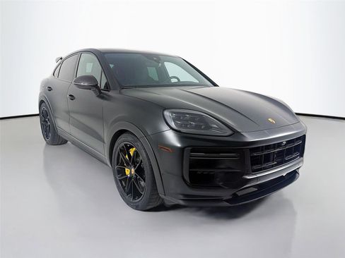 Used 2024 Porsche Cayenne Turbo GT AWD/4WD image 30