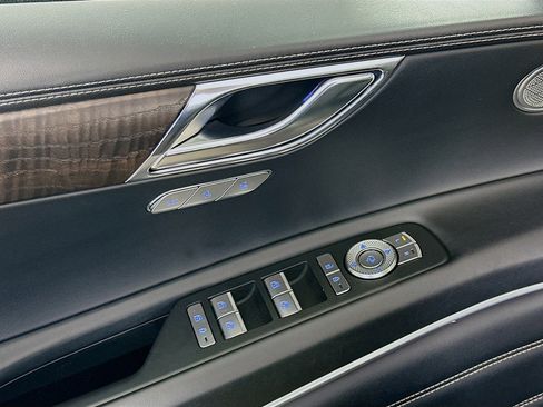 Used 2024 Genesis GV80 3.5T image 15