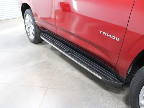 Used 2022 Chevrolet Tahoe Premier AWD/4WD image 14