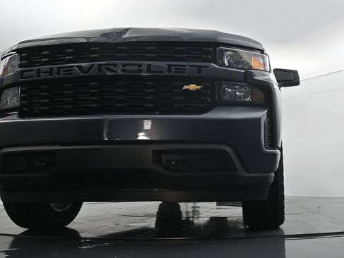 Used 2021 Chevrolet Silverado 1500 Custom AWD/4WD image 31