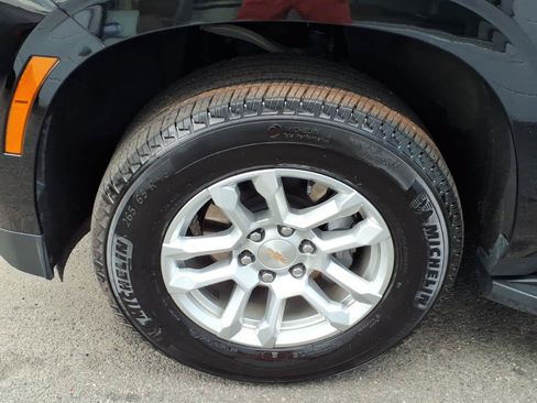Used 2026 Chevrolet Suburban LT w/ Comfort Package AWD/4WD image 8