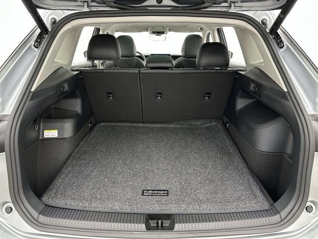 Certified 2025 Volkswagen Tiguan SE AWD/4WD image 23