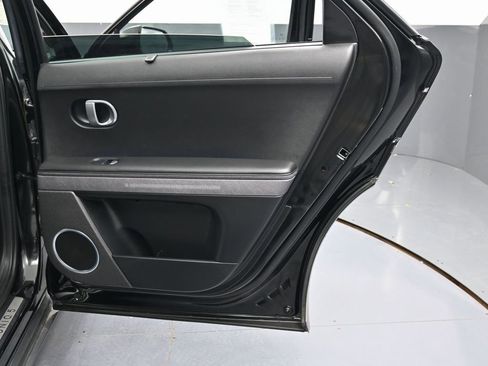 Used 2024 Hyundai Ioniq 5 Limited image 40