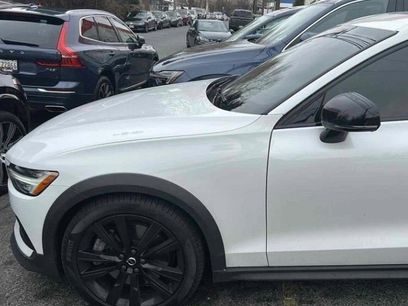 Used 2021 Volvo V60 T5 Cross Country