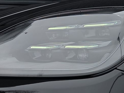 Certified 2026 Porsche Cayenne Coupe AWD/4WD image 25