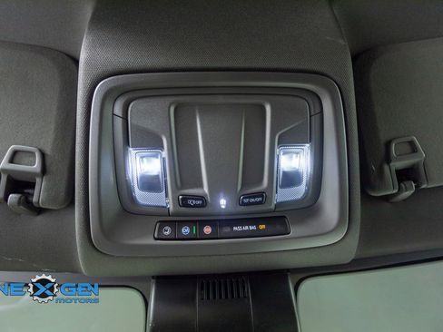 Used 2025 Chevrolet Silverado 2500 Custom w/ Custom Value Package AWD/4WD image 21
