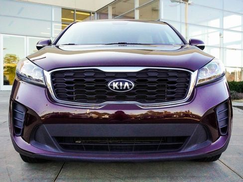 Used 2020 Kia Sorento LX image 6