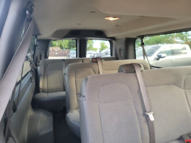 Used 2025 Chevrolet Express 3500 LT w/ LT Preferred Equipment Group RWD image 8