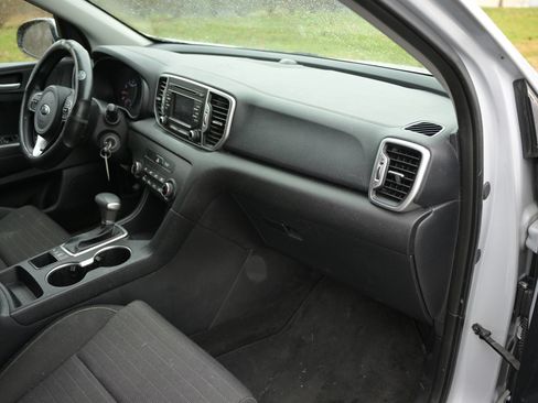 Used 2018 Kia Sportage LX AWD/4WD image 47