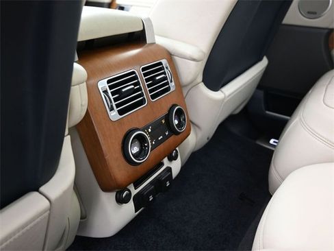 Used 2020 Land Rover Range Rover Autobiography image 9