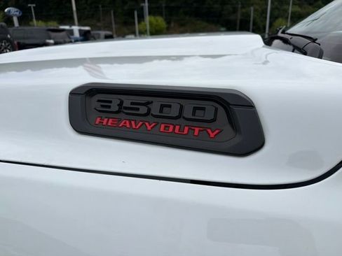 Used 2024 RAM 3500 Tradesman w/ Snow Chief Group AWD/4WD image 7