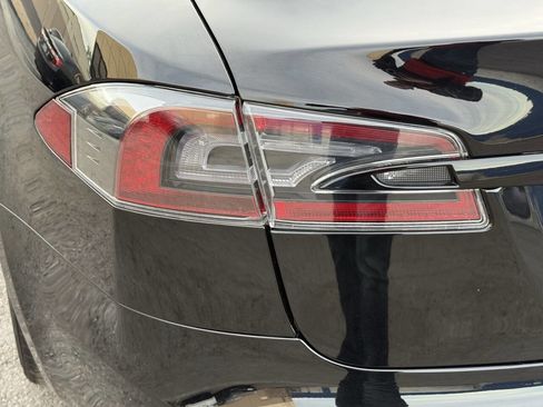 Used 2021 Tesla Model S Long Range image 17