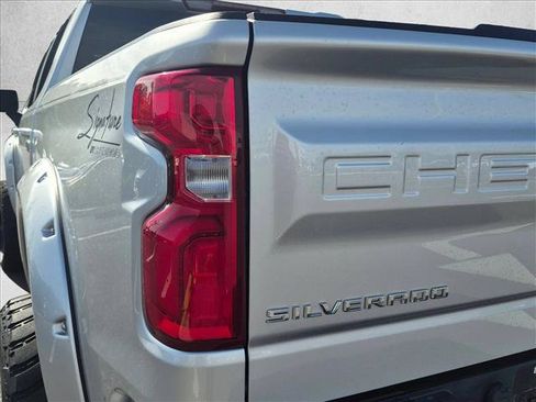 Used 2020 Chevrolet Silverado 1500 RST w/ All-Star Edition AWD/4WD image 9