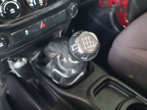 Used 2013 Jeep Wrangler Sport AWD/4WD image 23