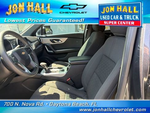 Used 2022 Chevrolet Blazer LT FWD image 18