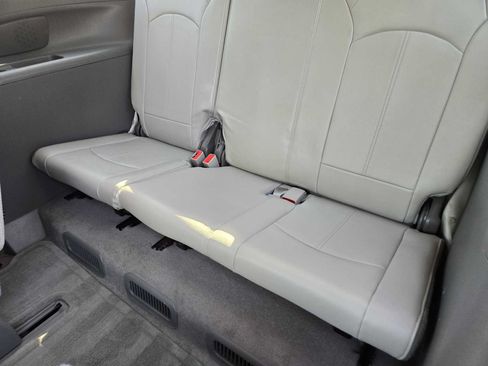 Used 2016 GMC Acadia SLT FWD image 30