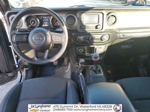 Used 2021 Jeep Wrangler Sport image 20