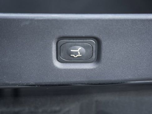 Used 2025 Ford Expedition Active image 16