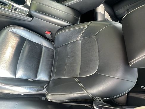 Used 2020 Nissan Altima 2.0 Platinum FWD image 11