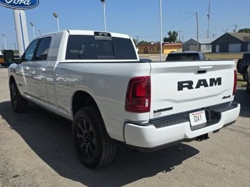 New 2026 RAM 2500 Laramie AWD/4WD image 4