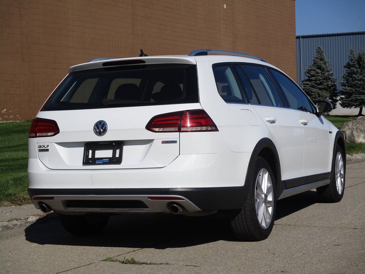 Used 2019 Volkswagen Golf Alltrack S AWD/4WD image 9