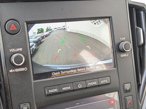 Used 2025 Subaru Forester AWD/4WD image 17