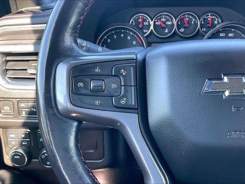 Used 2021 Chevrolet Suburban RST w/ Luxury Package AWD/4WD image 10