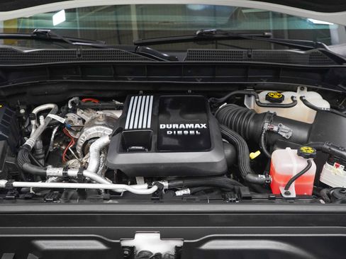 Used 2023 GMC Sierra 1500 Denali w/ Technology Package AWD/4WD image 34